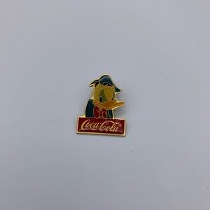 Disney WDW 1986 15th Anniversary Coca Cola (DONALD) Vintage Trading Pin